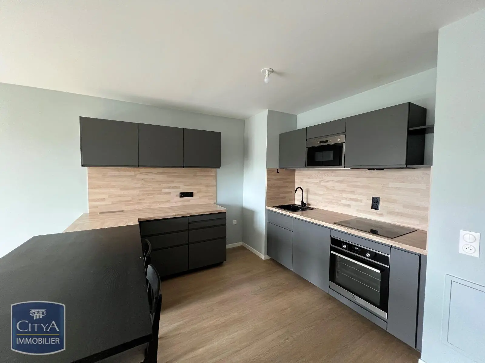 Photo 1 Appartement 3 pièces 59.77m²