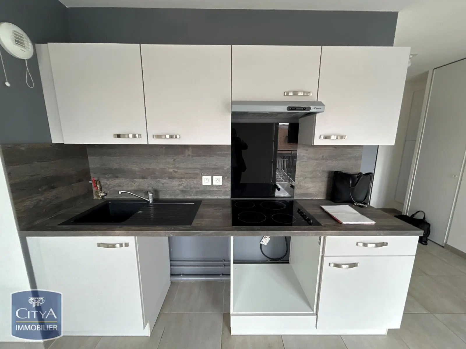 Photo 2 Appartement 1 pièce 26.5m²