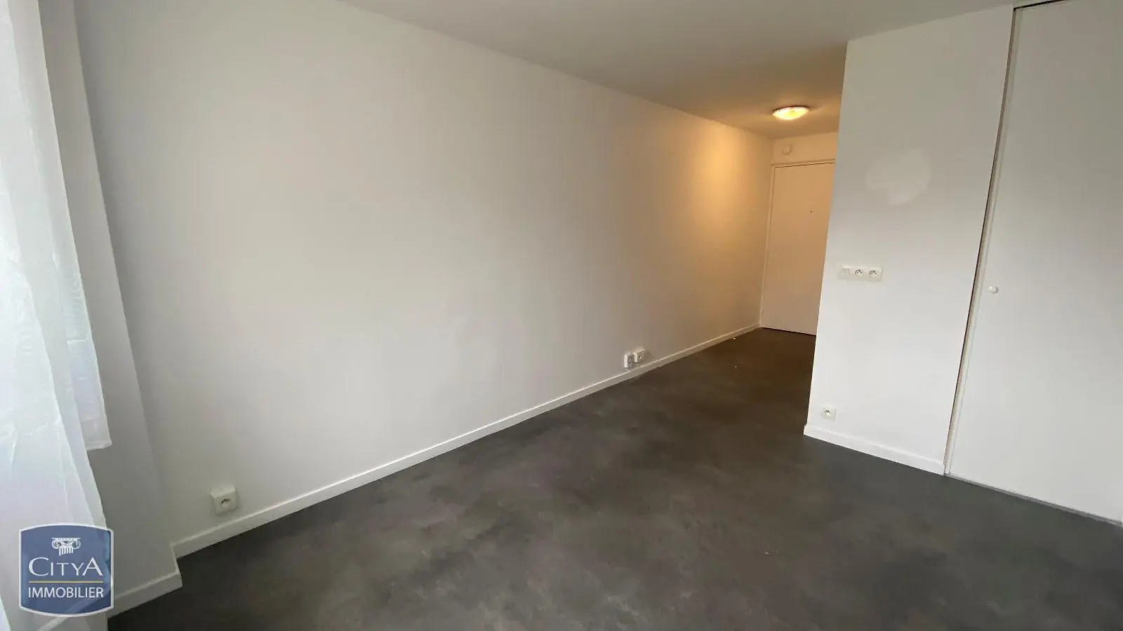 Photo 2 Appartement 1 pièce 18.21m²