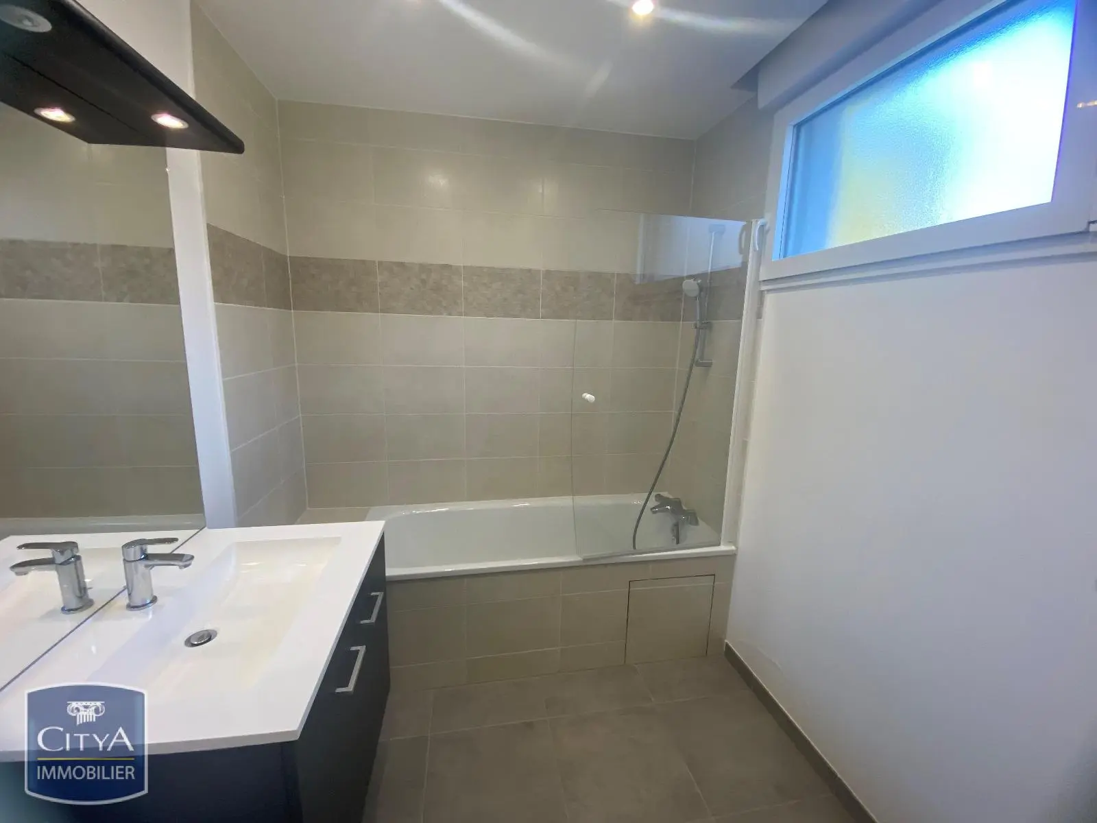 Photo 2 Appartement 2 pièces 54.36m²
