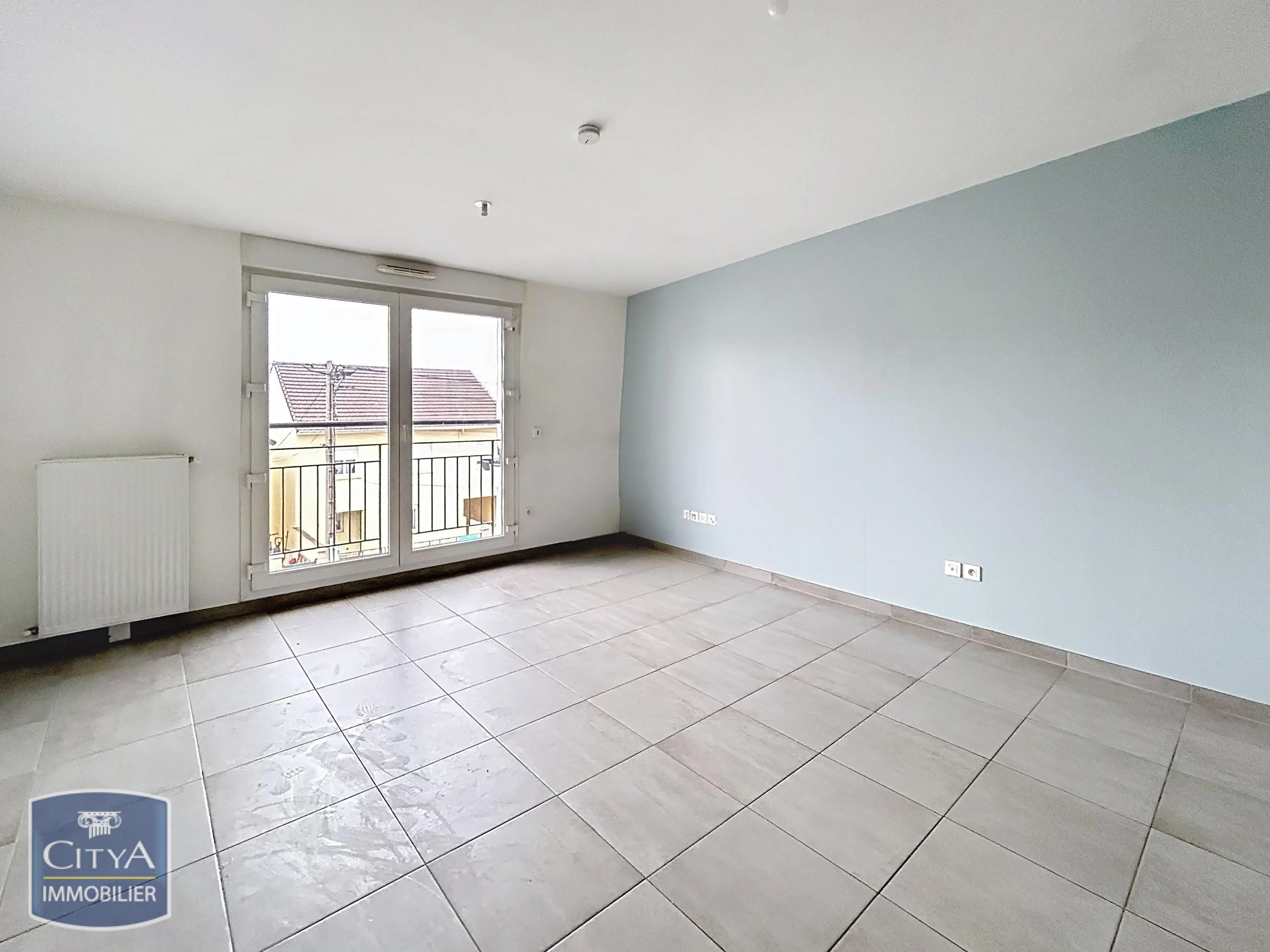 Photo 2 Appartement 1 pièce 28.72m²