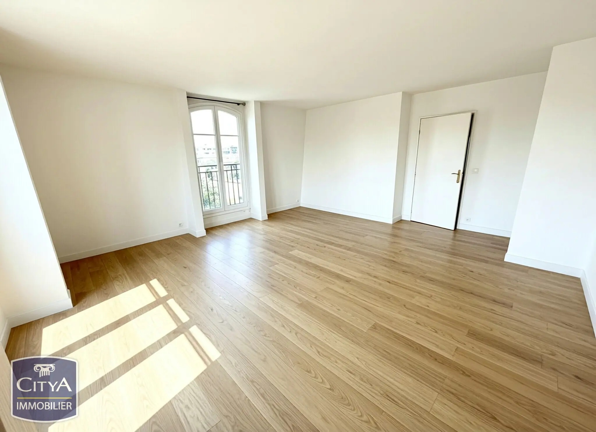 Photo 3 Appartement 4 pièces 81m²