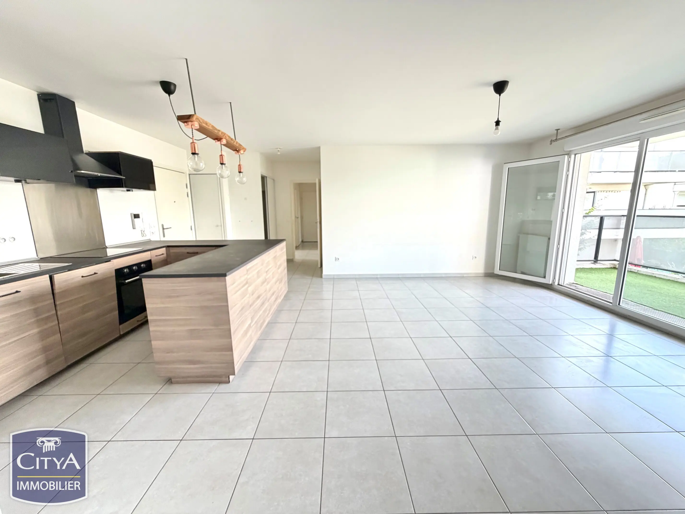 Photo 1 Appartement 4 pièces 84.18m²