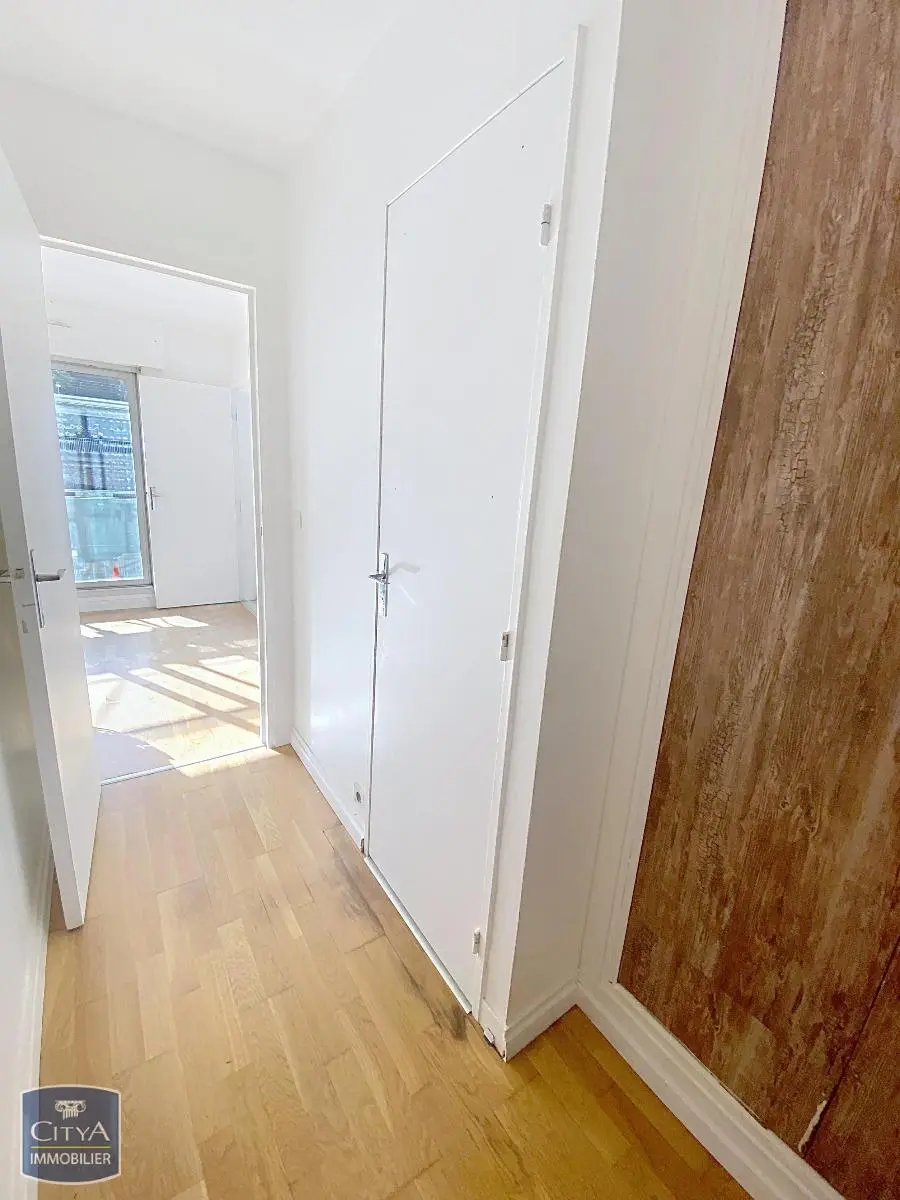 Photo 3 Appartement 1 pièce 22.04m²