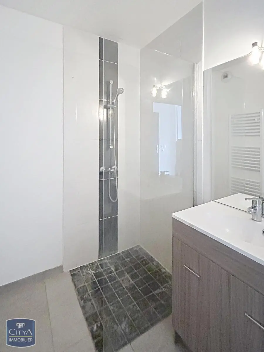 Photo 4 Appartement 1 pièce 28.72m²