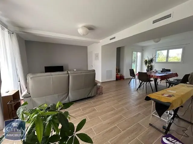 Photo 11 Maison 5 pièces 135.89m²