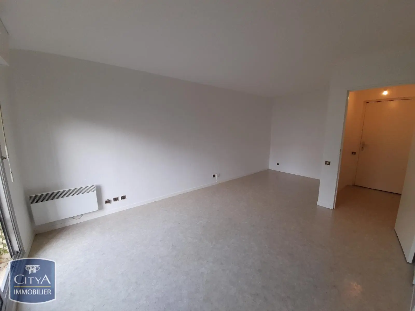 Photo 1 Appartement 1 pièce 33.66m²
