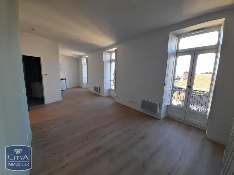 Photo 1 Appartement 1 pièce 34.55m²