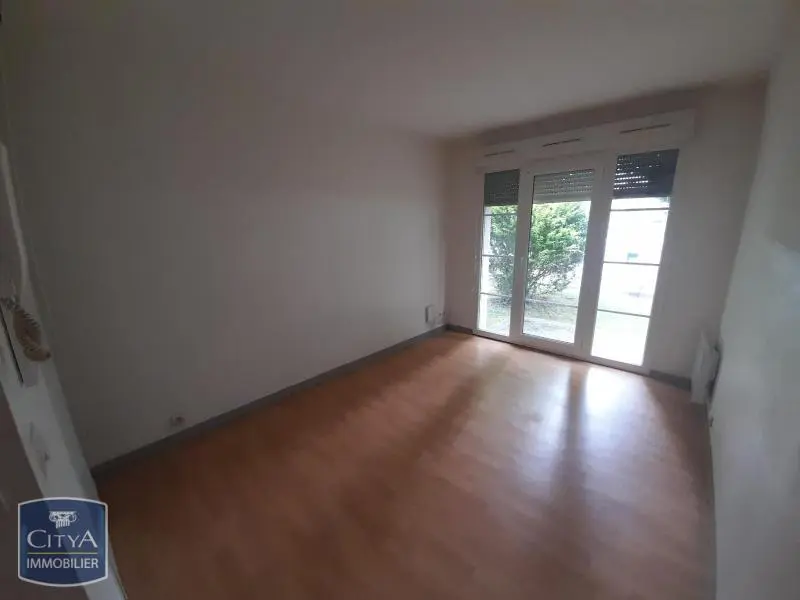 Photo 1 Appartement 1 pièce 17.71m²
