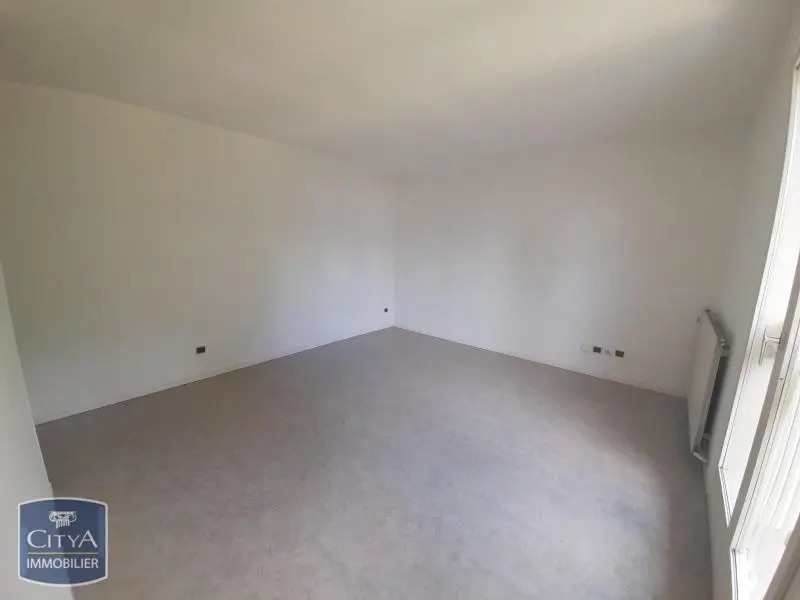 Photo 1 Appartement 1 pièce 33.38m²