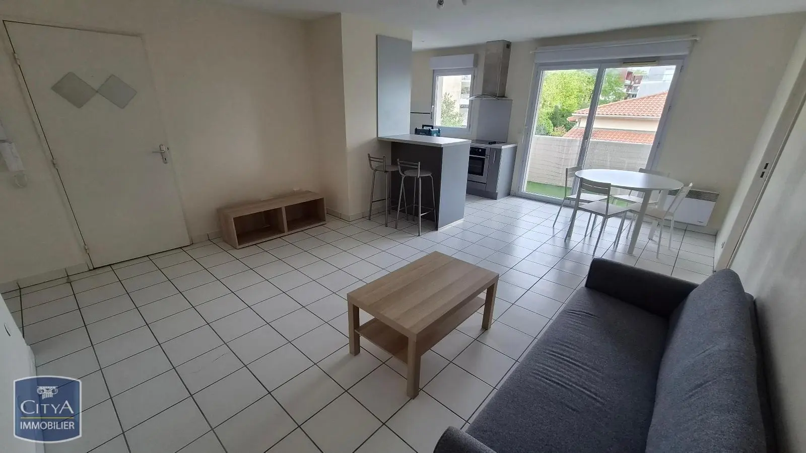 Photo 1 Appartement 3 pièces 55.96m²