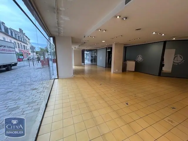 Photo 8 Local Commercial 142.68m²