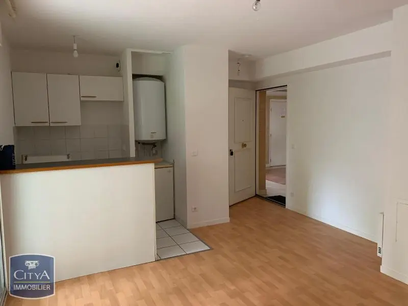 Photo 3 Appartement 1 pièce 25.61m²