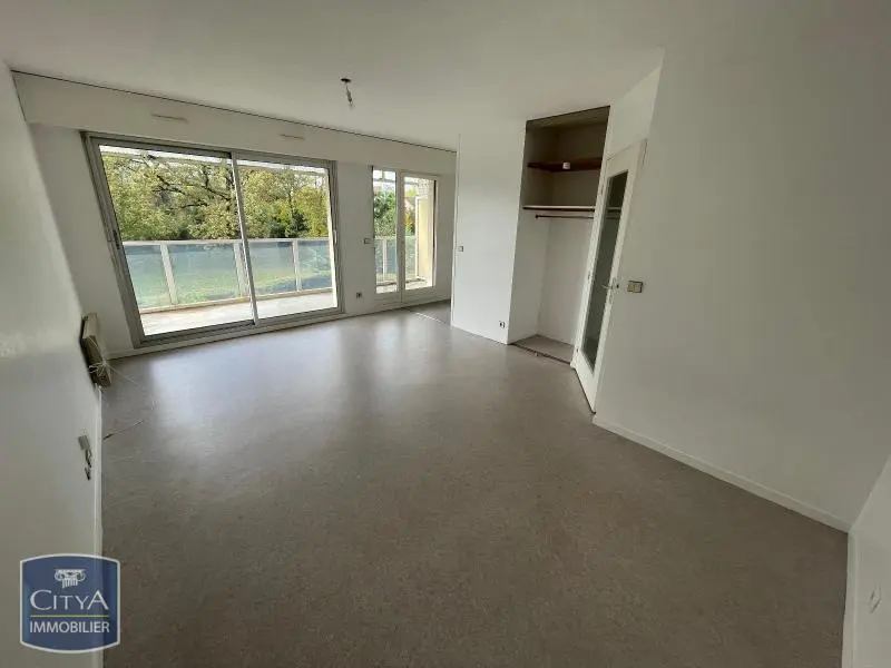 Photo 1 Appartement 1 pièce 31.28m²