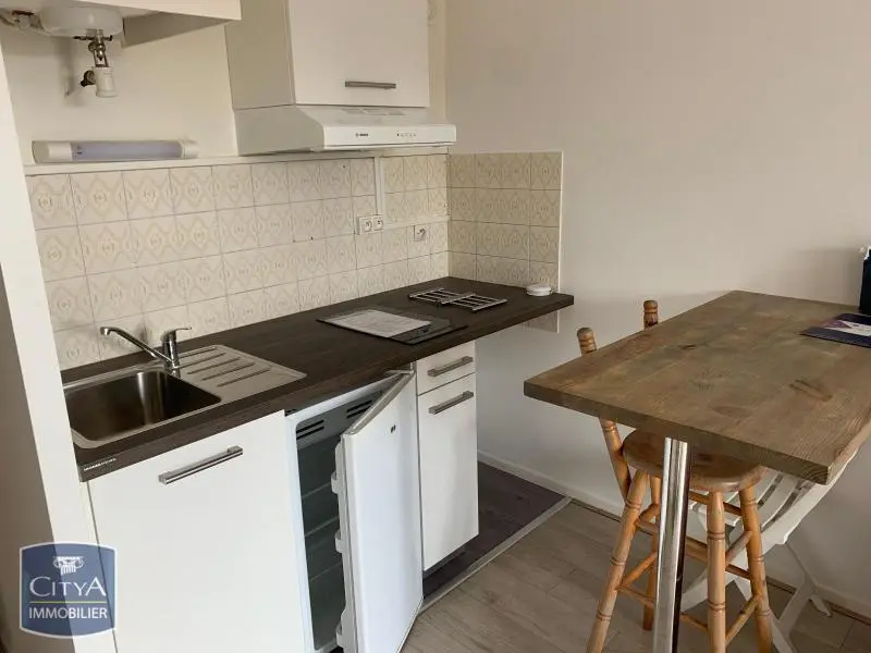 Photo 2 Appartement 1 pièce 19.66m²