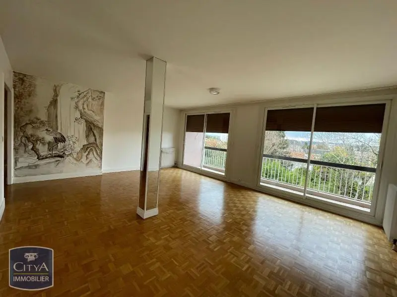 Photo 1 Appartement 4 pièces 97.24m²