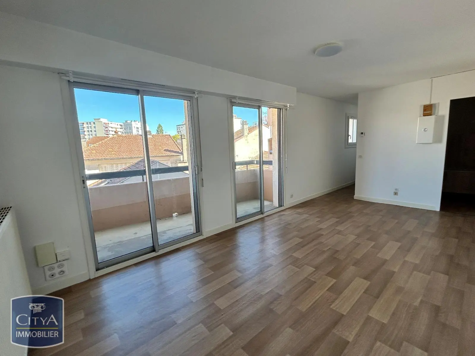 Photo 1 Appartement 1 pièce 27.02m²