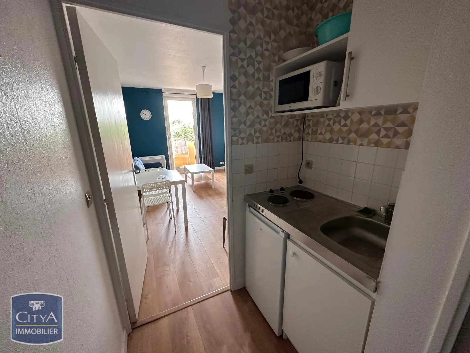 Photo 2 Appartement 1 pièce 21.85m²