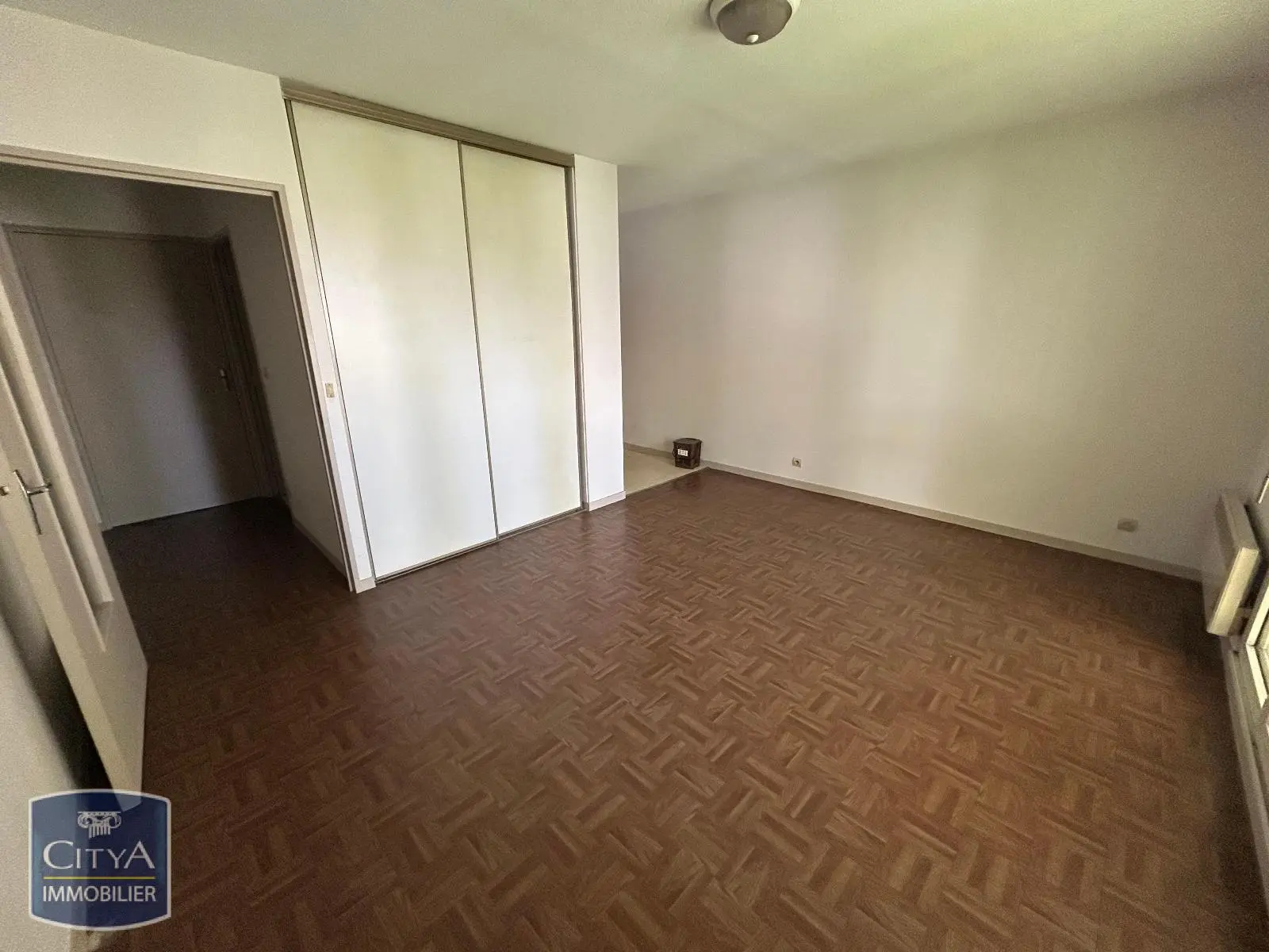Photo 2 Appartement 1 pièce 25.3m²
