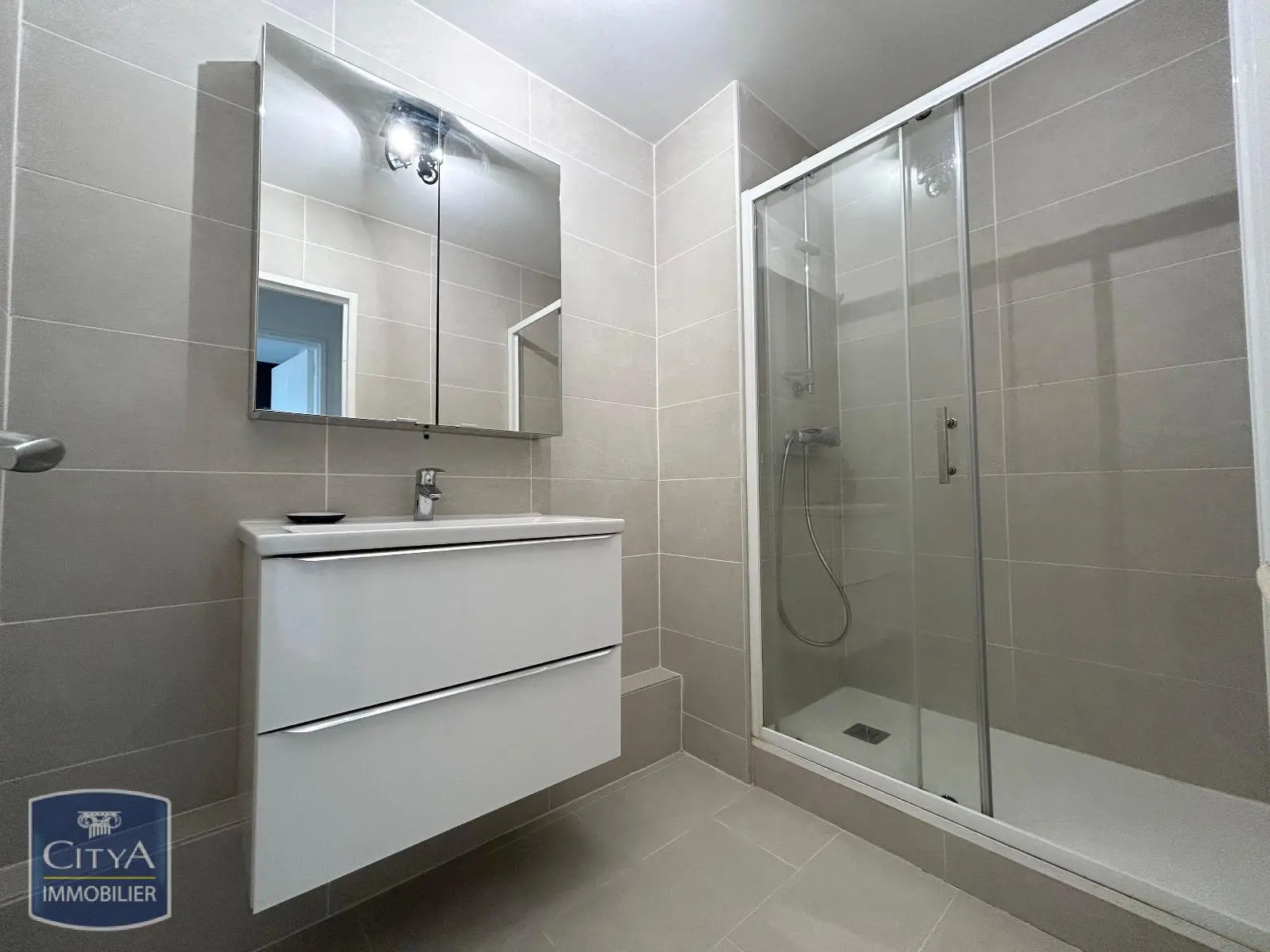 Photo 7 Appartement 1 pièce 10m²