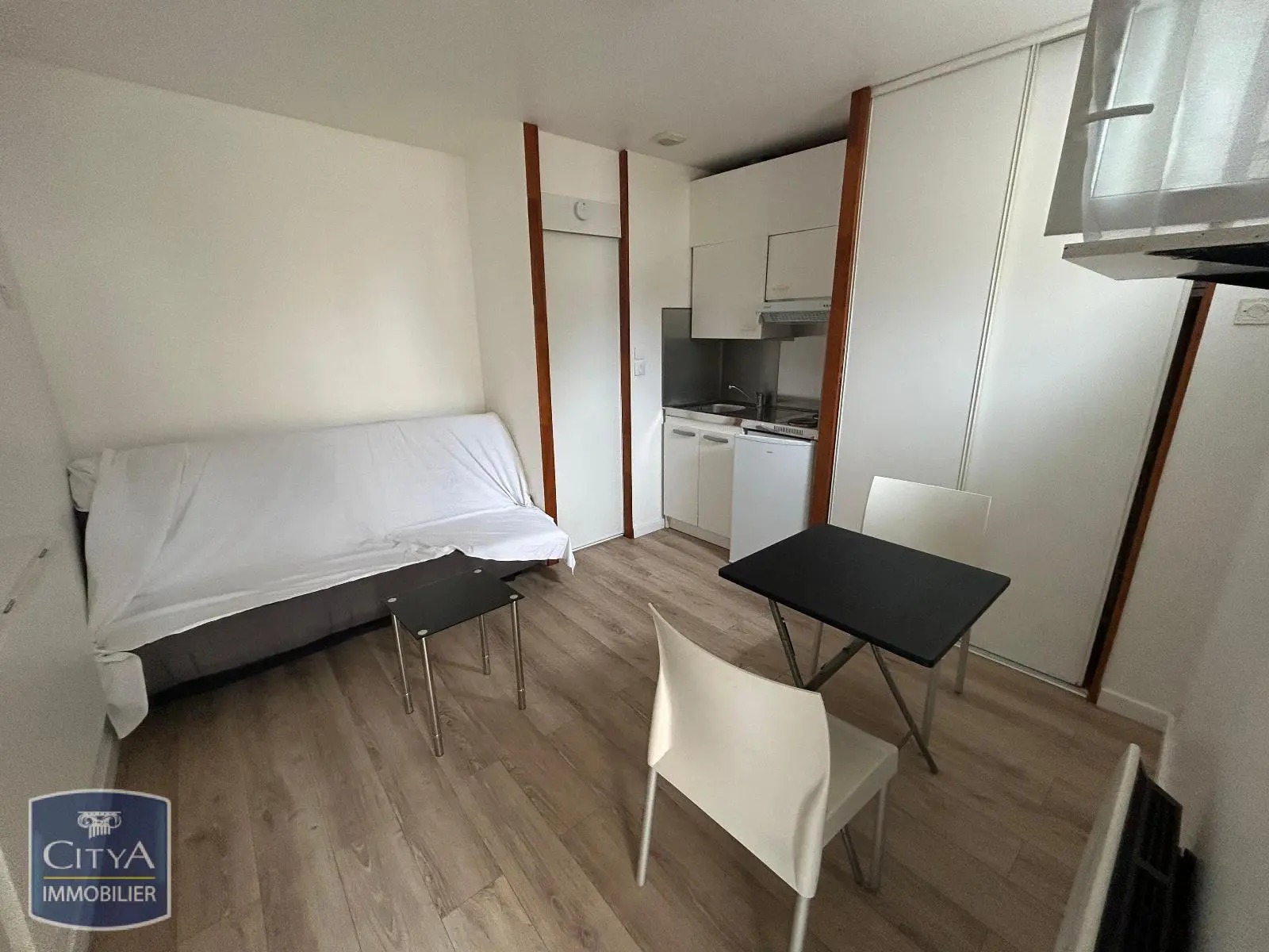 Photo 2 Appartement 1 pièce 14.25m²
