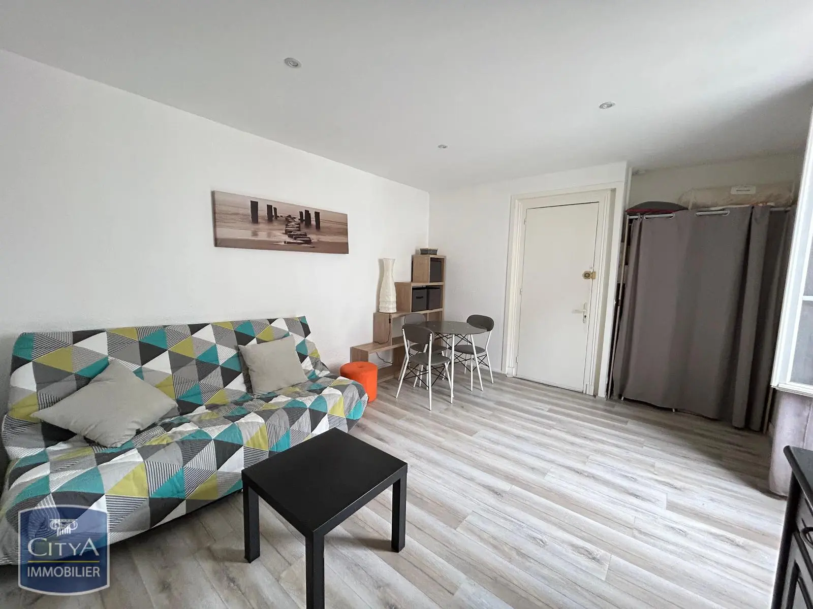 Photo 1 Appartement 1 pièce 22.39m²