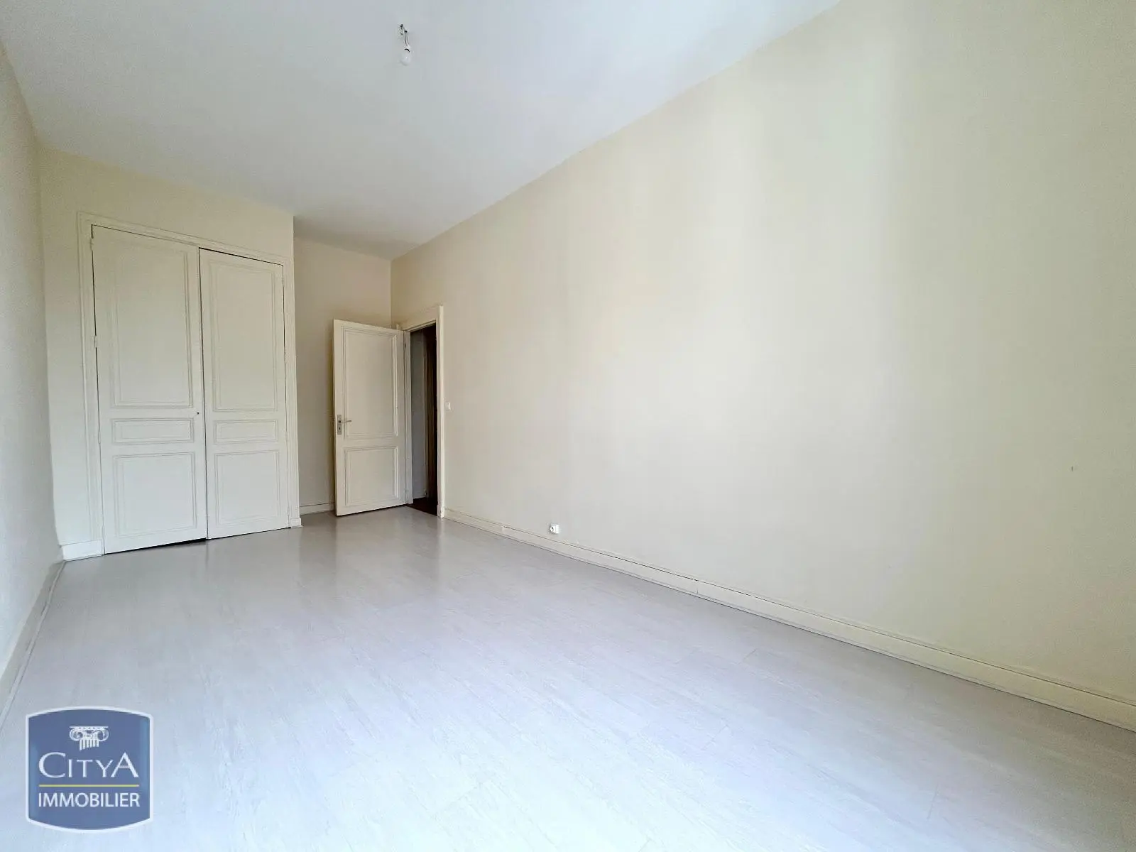 Photo 9 Appartement 5 pièces 147.88m²