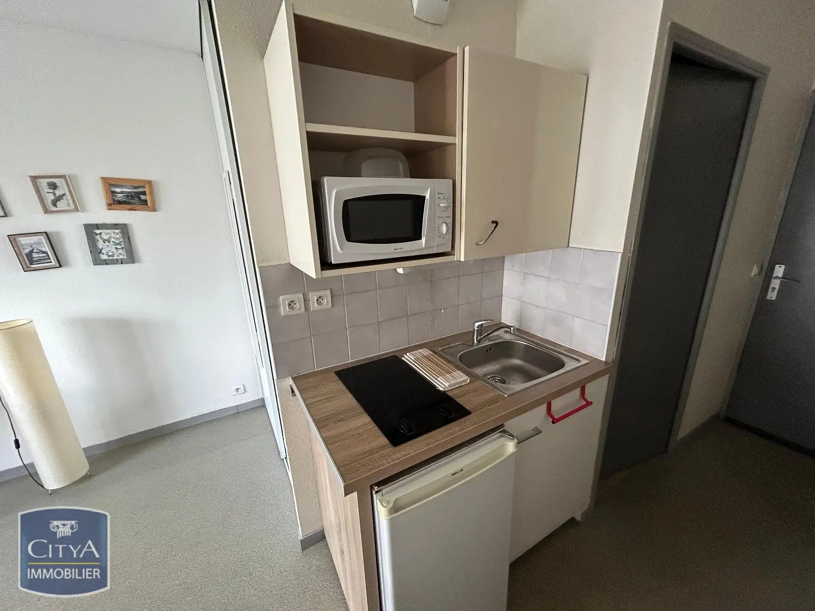 Photo 2 Appartement 1 pièce 19.09m²