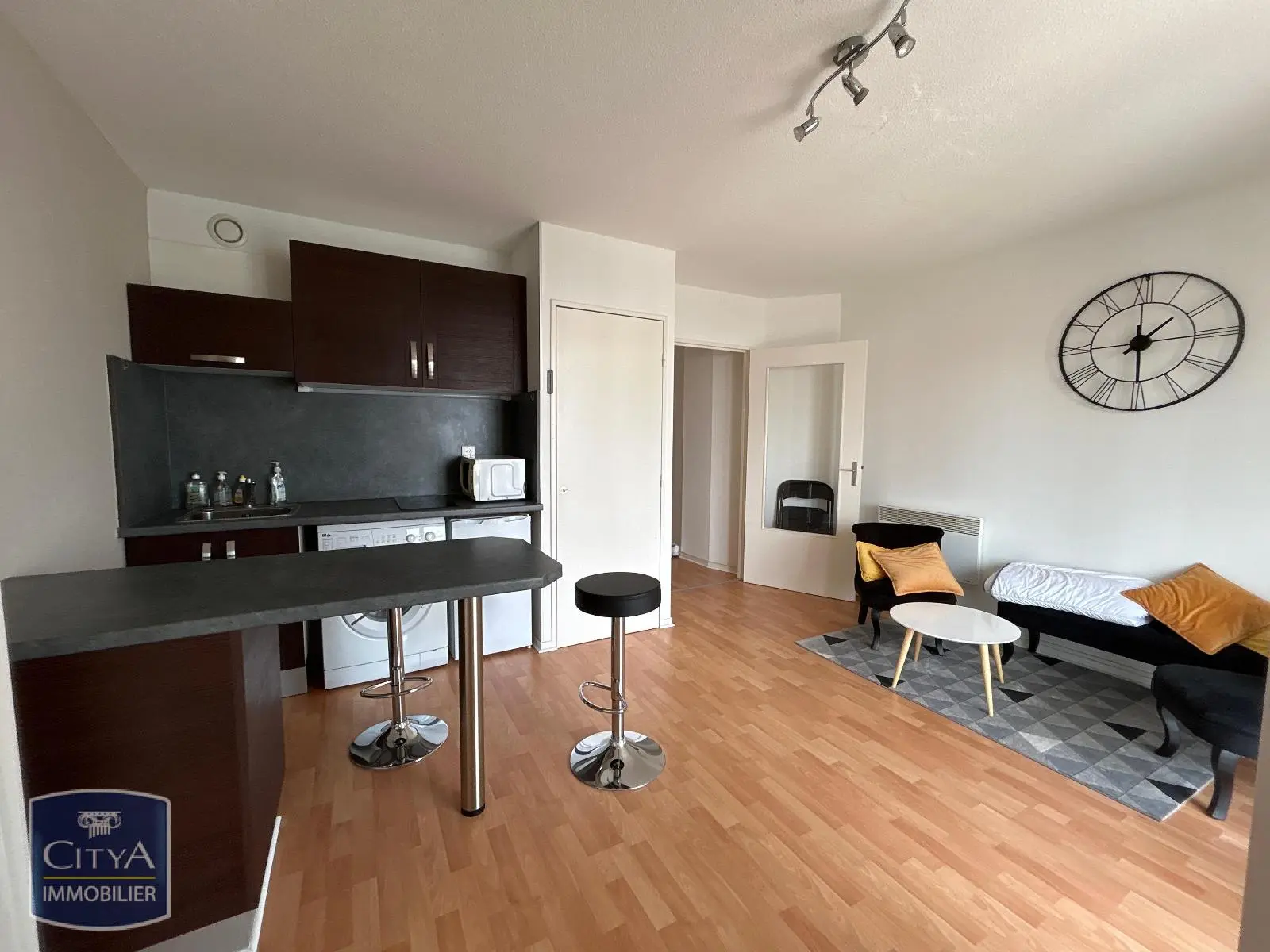 Photo 1 Appartement 1 pièce 25.56m²