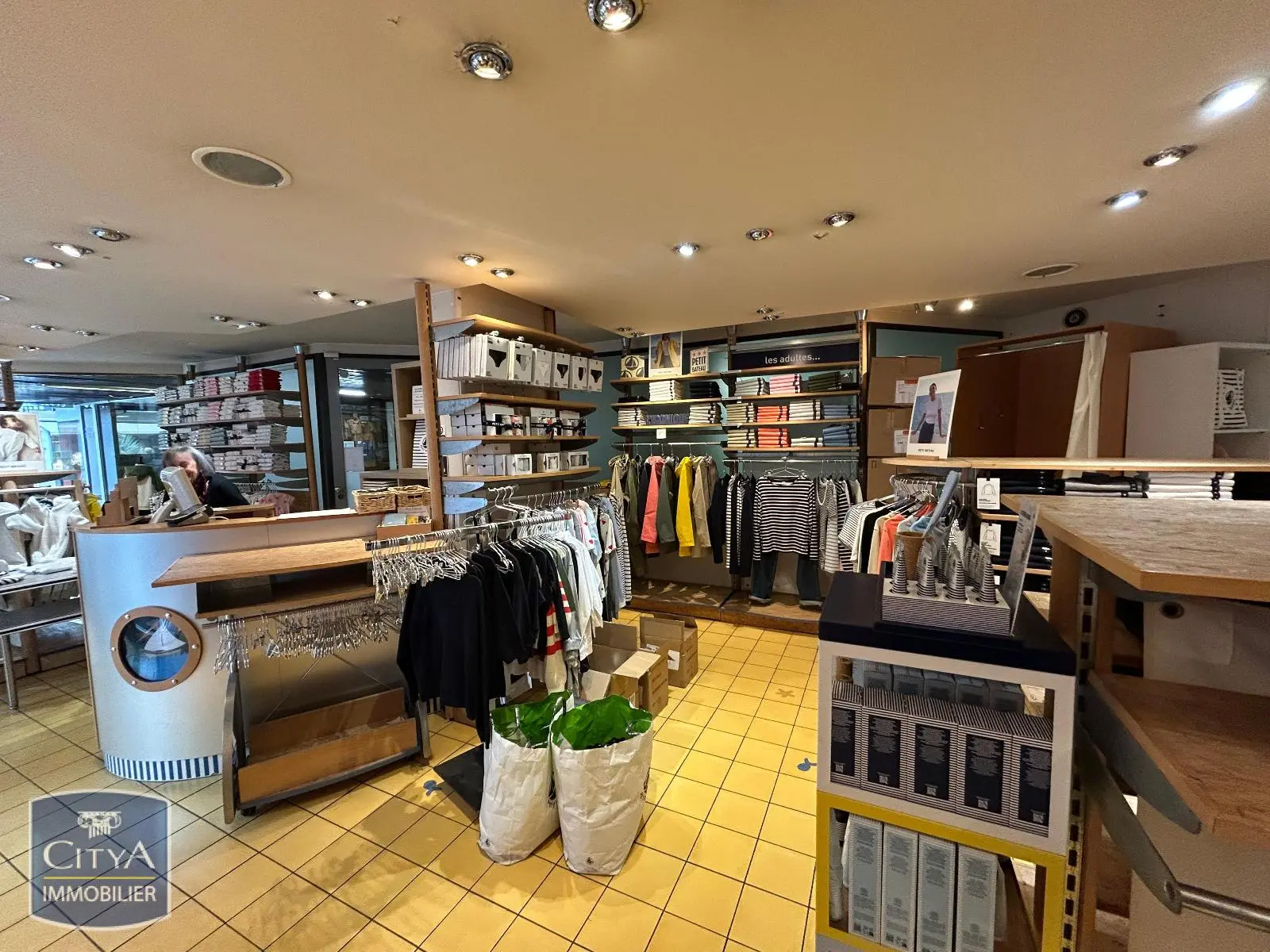 Photo 4 Local Commercial 142.68m²