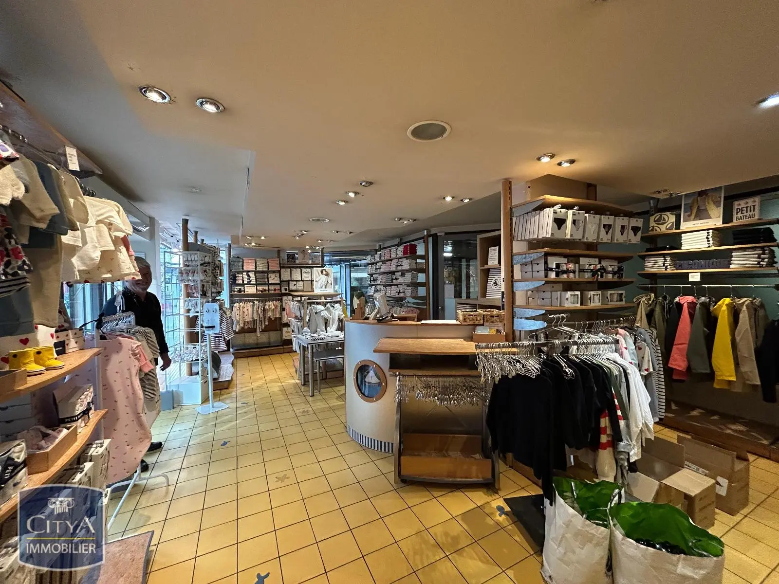 Photo 3 Local Commercial 142.68m²