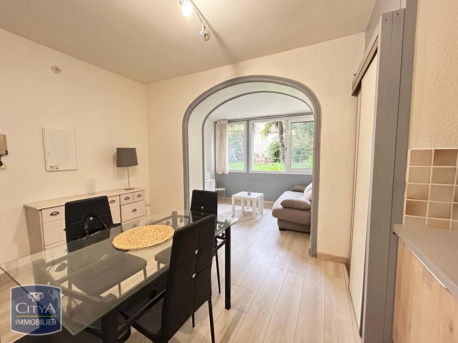 Photo 3 Appartement 1 pièce 21.5m²