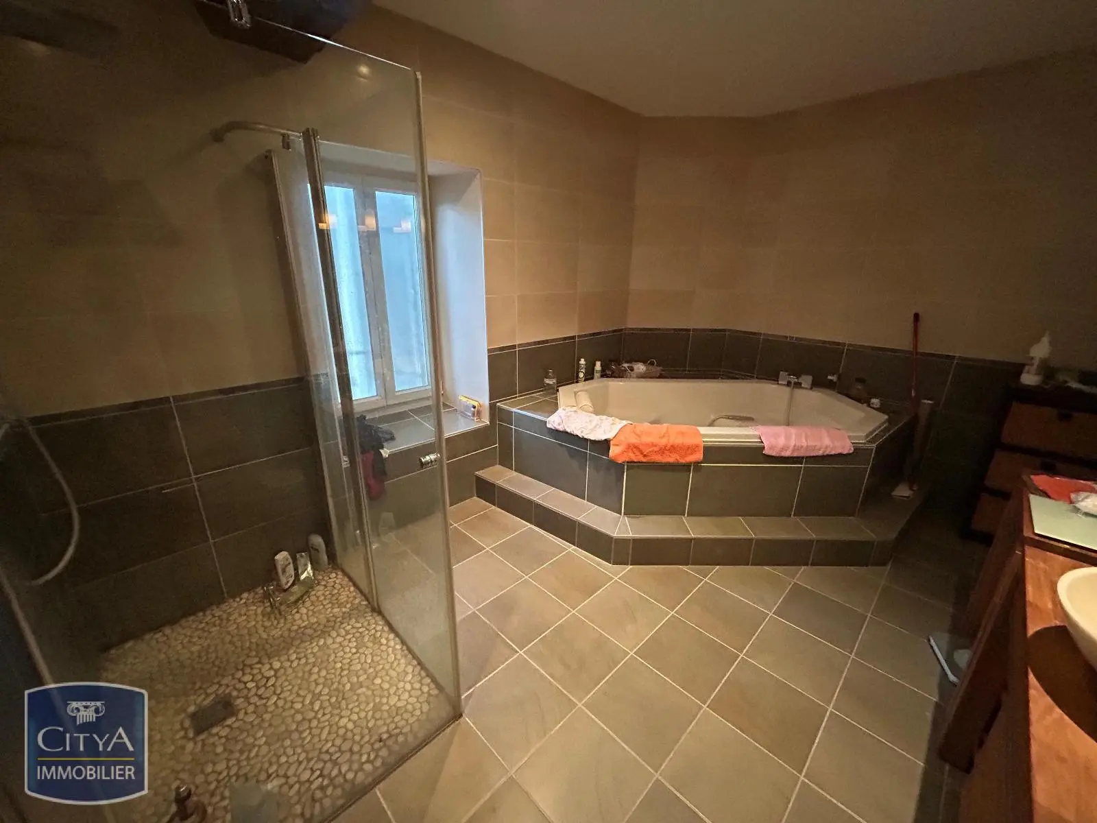 Photo 11 Maison 6 pièces 260.67m²