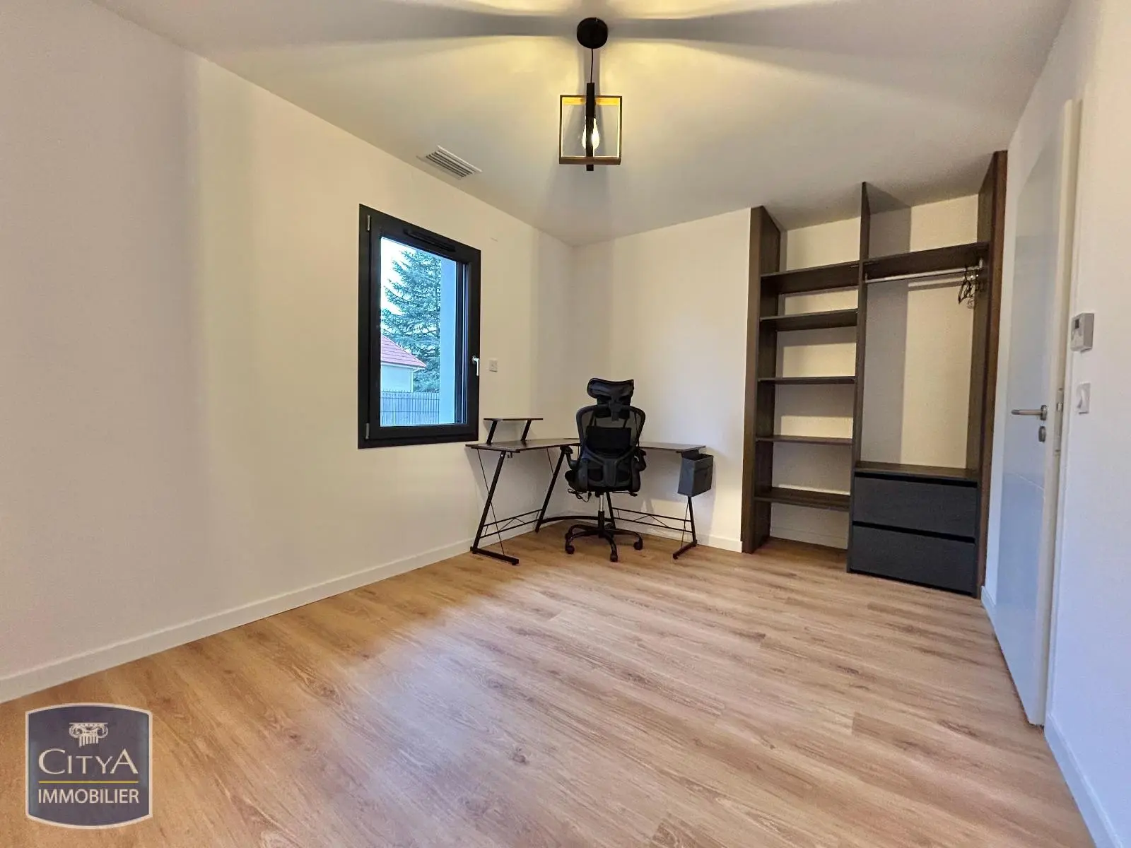 Photo 15 Maison 4 pièces 111.7m²