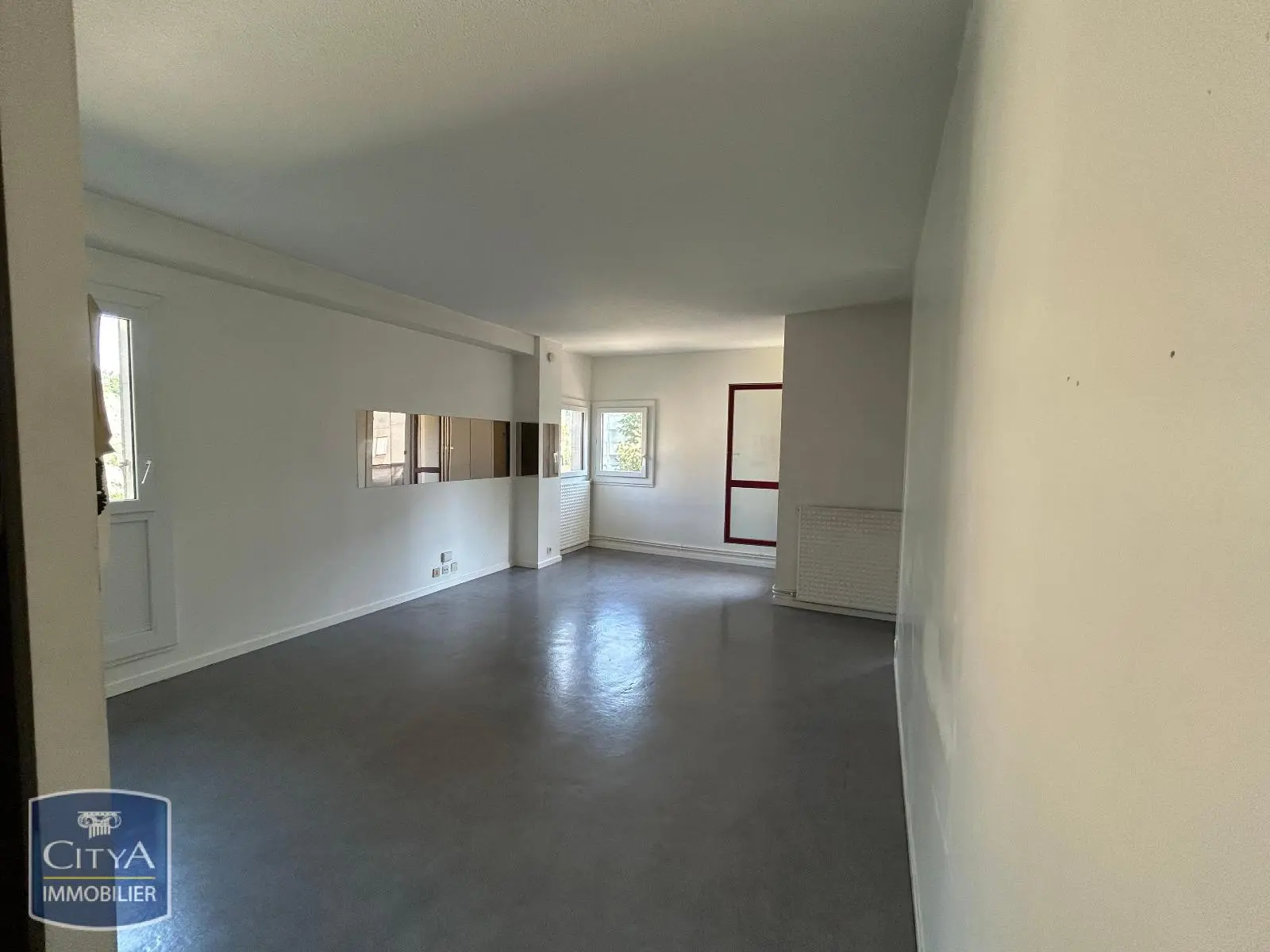 Photo 2 Appartement 1 pièce 33.42m²