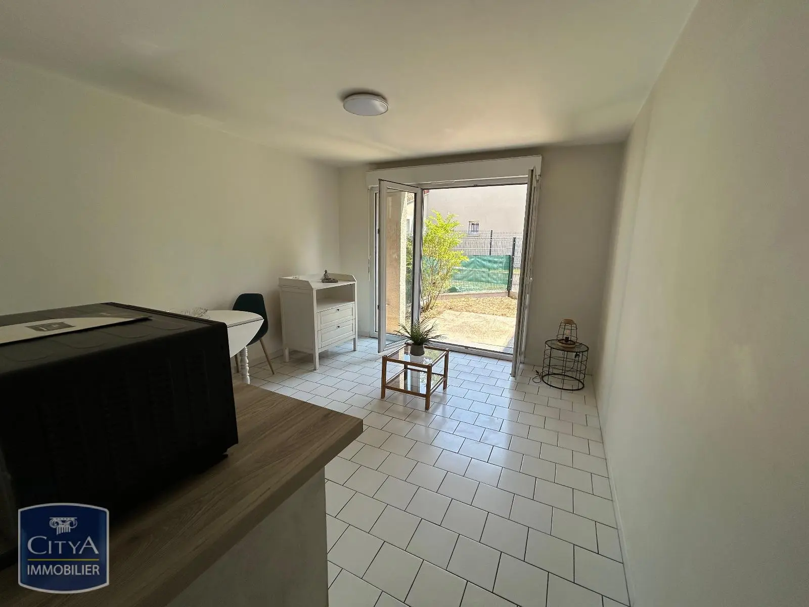 Photo 2 Appartement 1 pièce 28.43m²