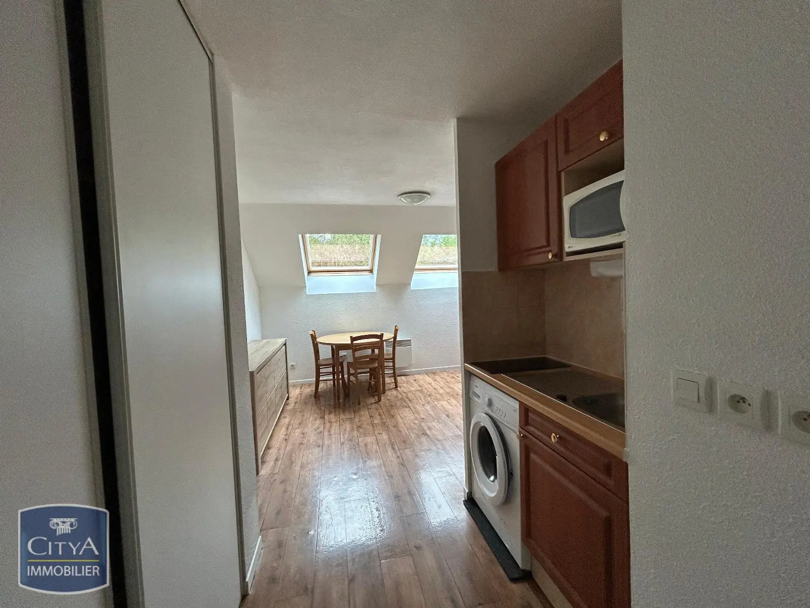 Photo 2 Appartement 1 pièce 21.43m²