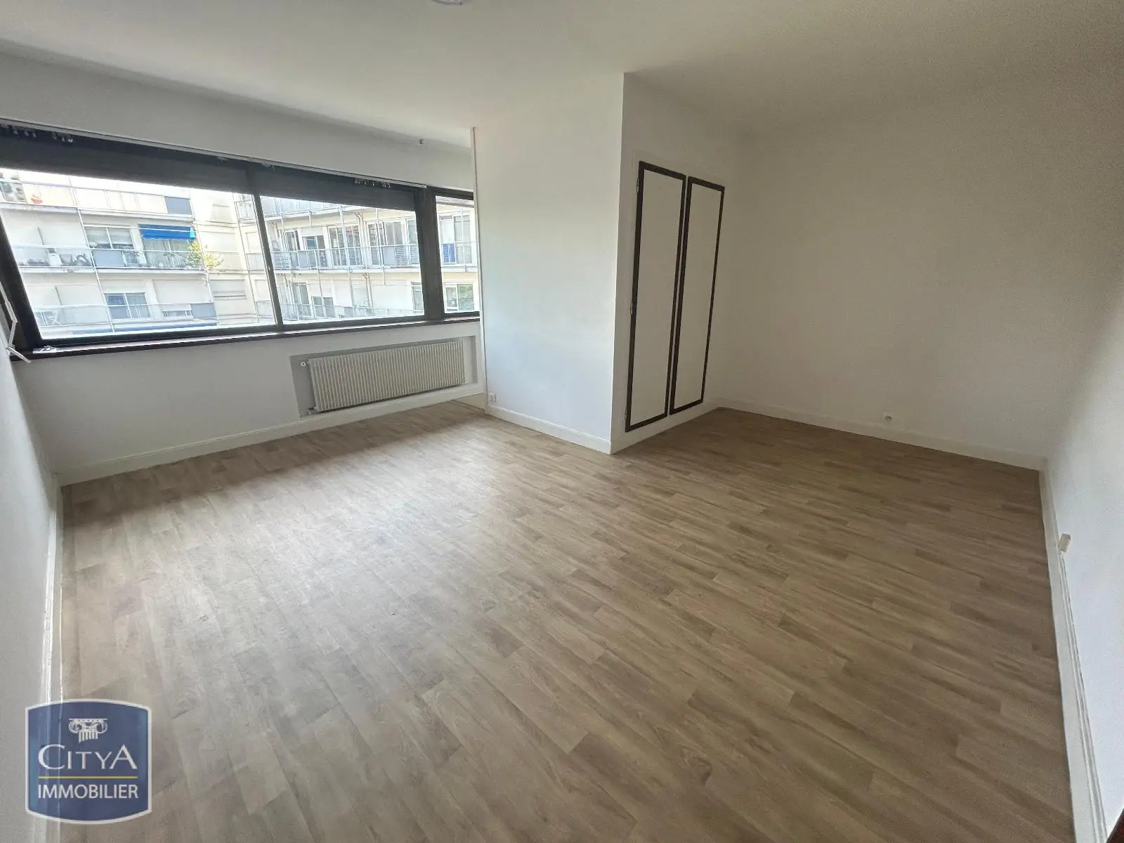 Photo 2 Appartement 1 pièce 30.4m²