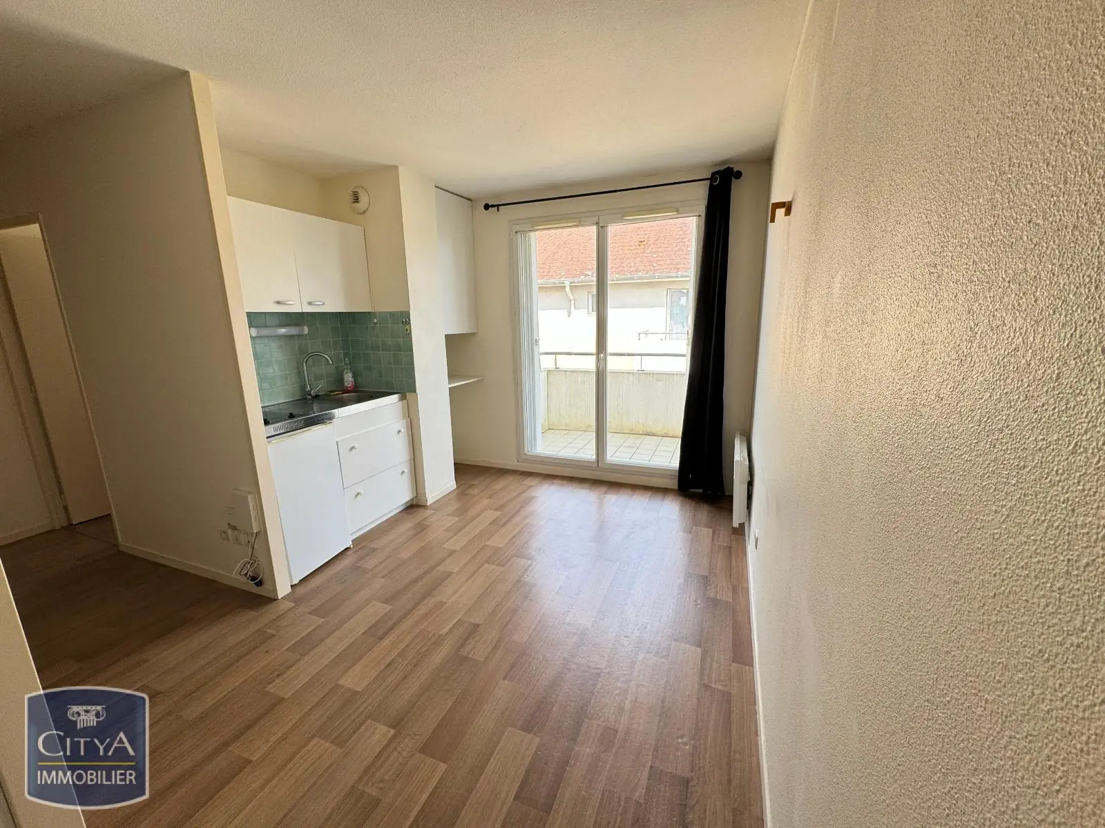 Photo 1 Appartement 1 pièce 22.93m²