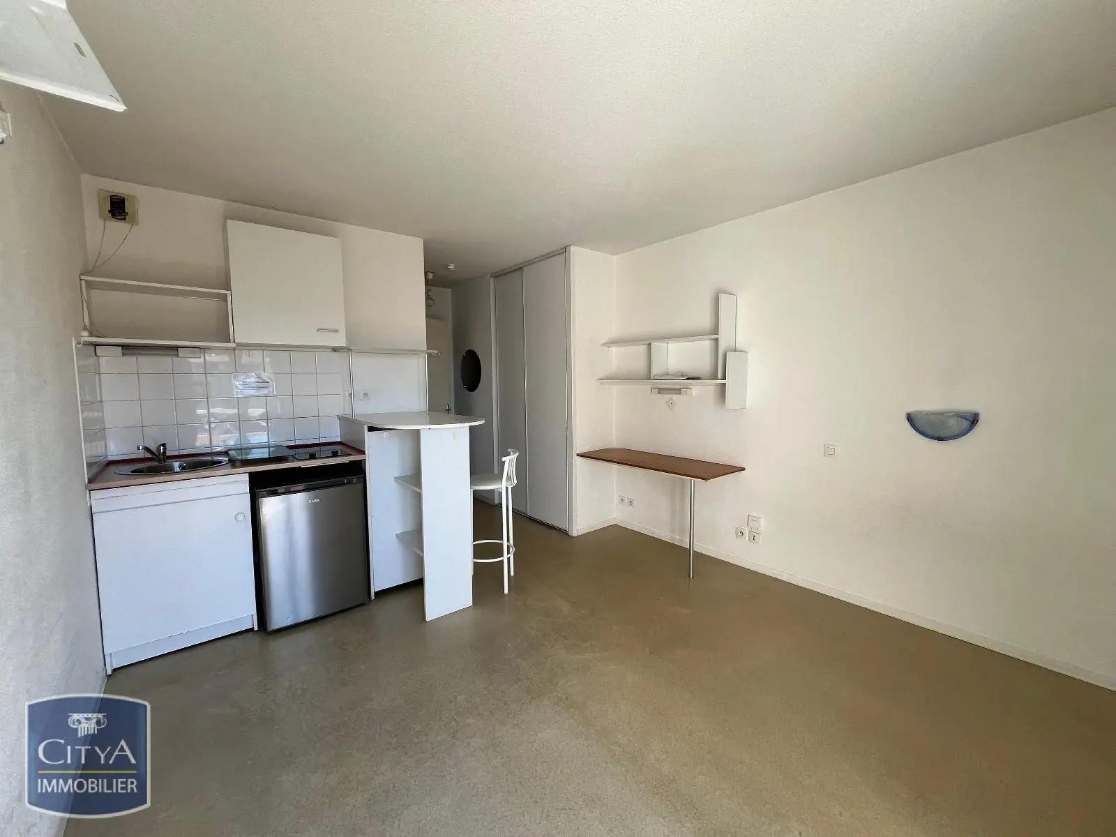 Photo 1 Appartement 1 pièce 18.48m²