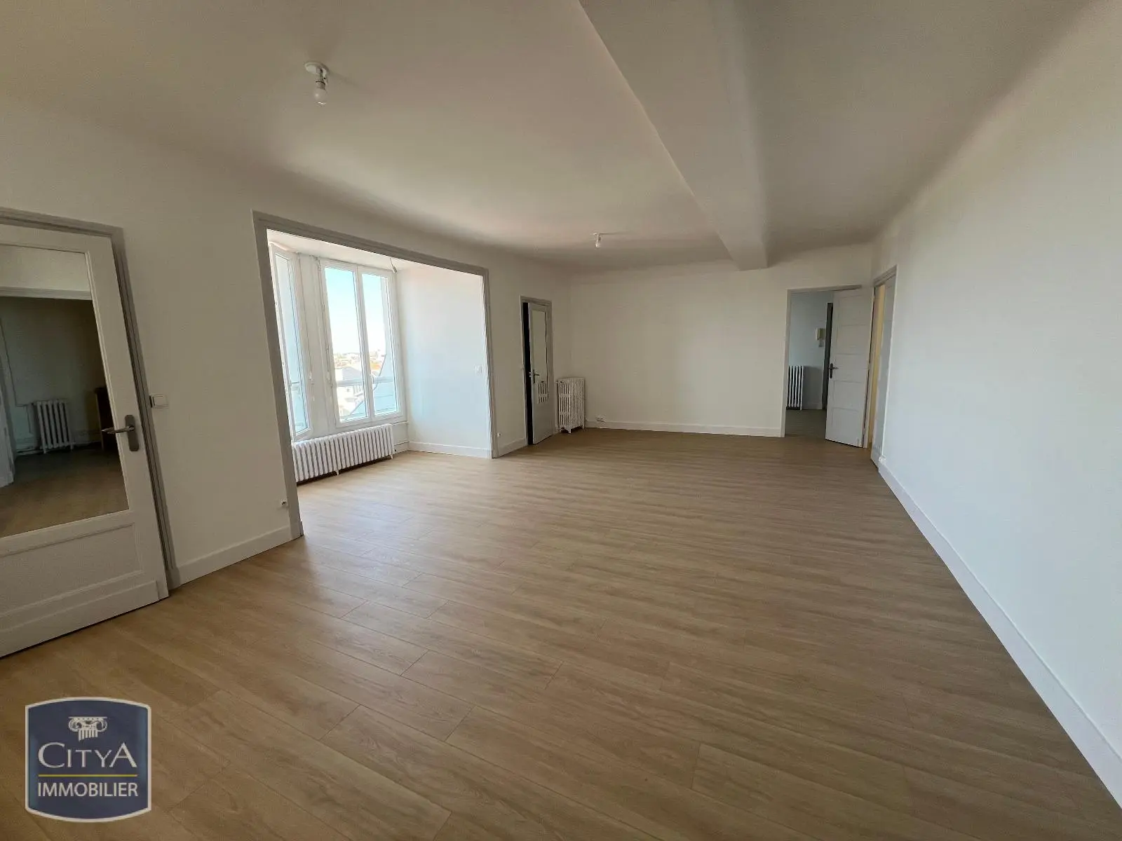 Photo 1 Appartement 3 pièces 106.55m²