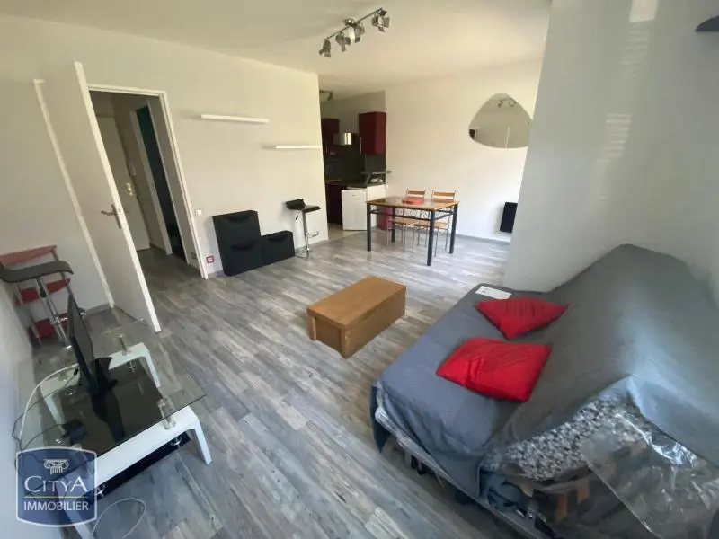 Photo 1 Appartement 1 pièce 31.04m²