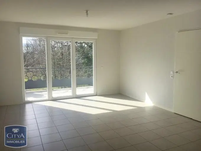 Photo 1 Appartement 2 pièces 54.1m²