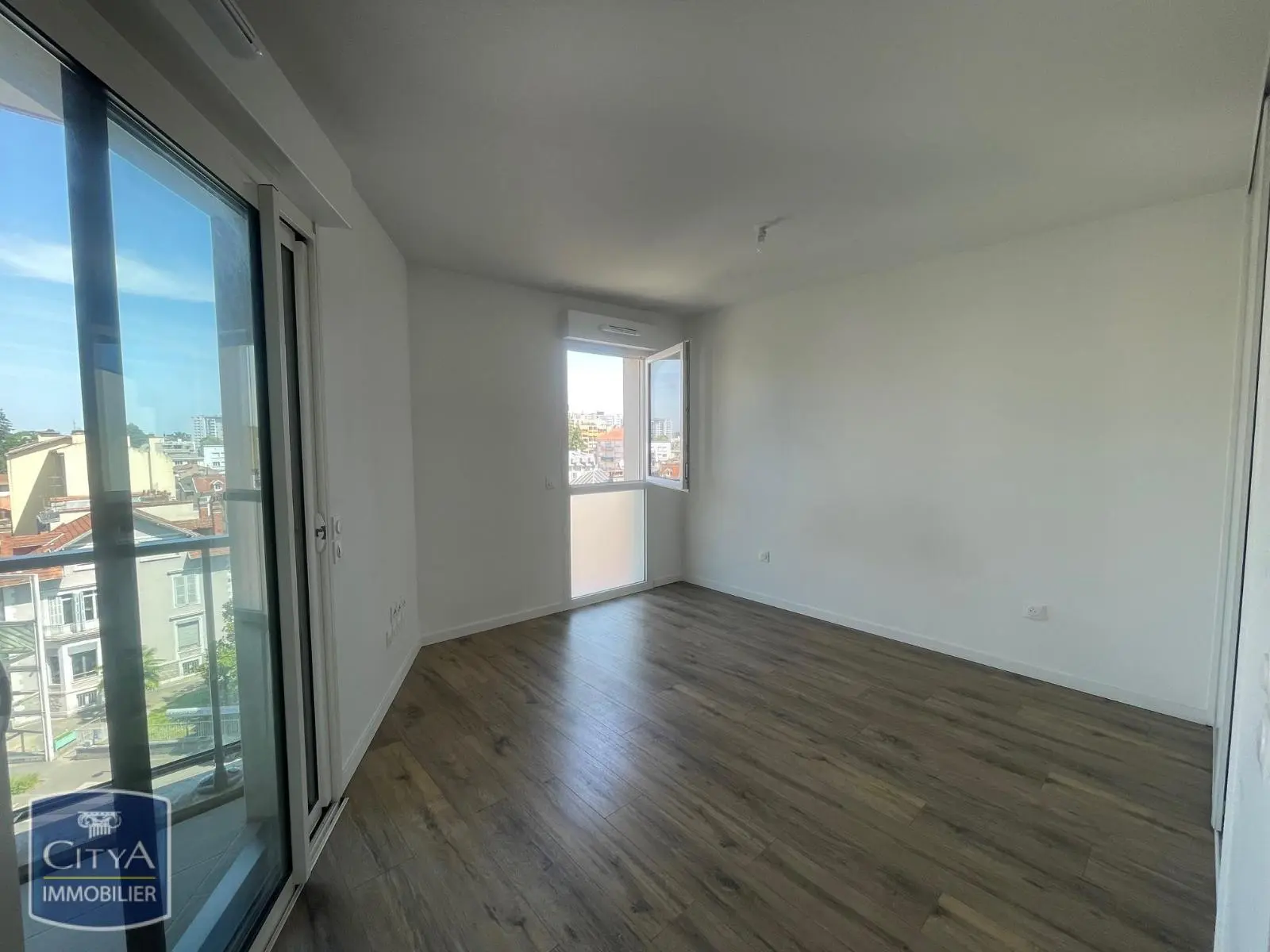 Photo 1 Appartement 1 pièce 26.59m²