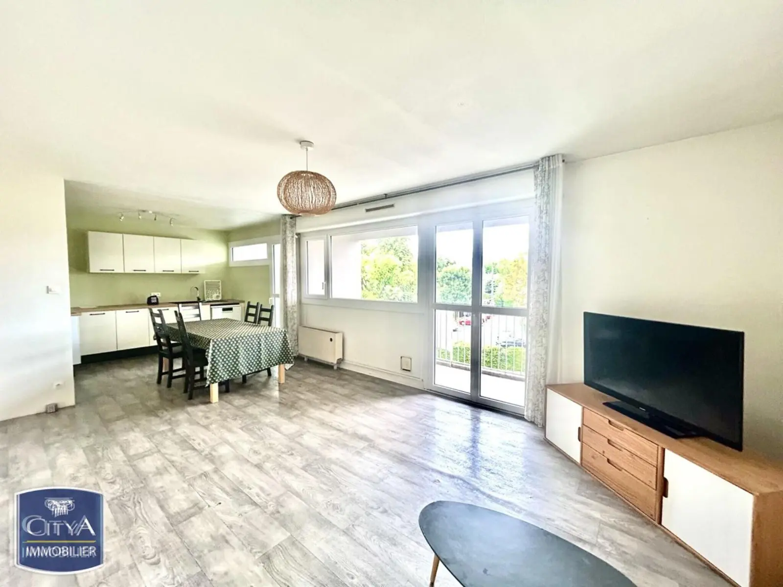 Photo 1 Appartement 5 pièces 103.49m²