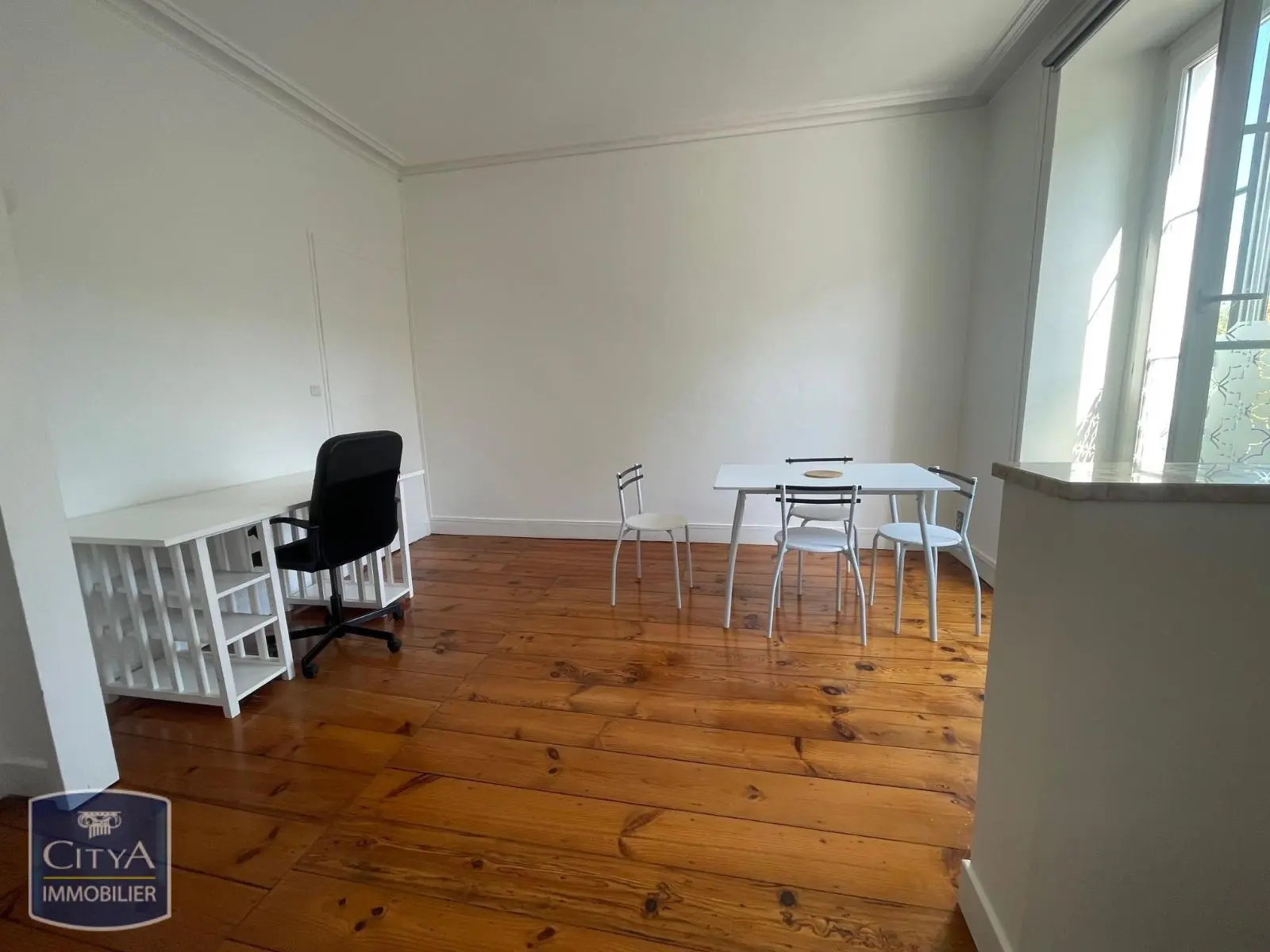 Photo 2 Appartement 2 pièces 56.05m²