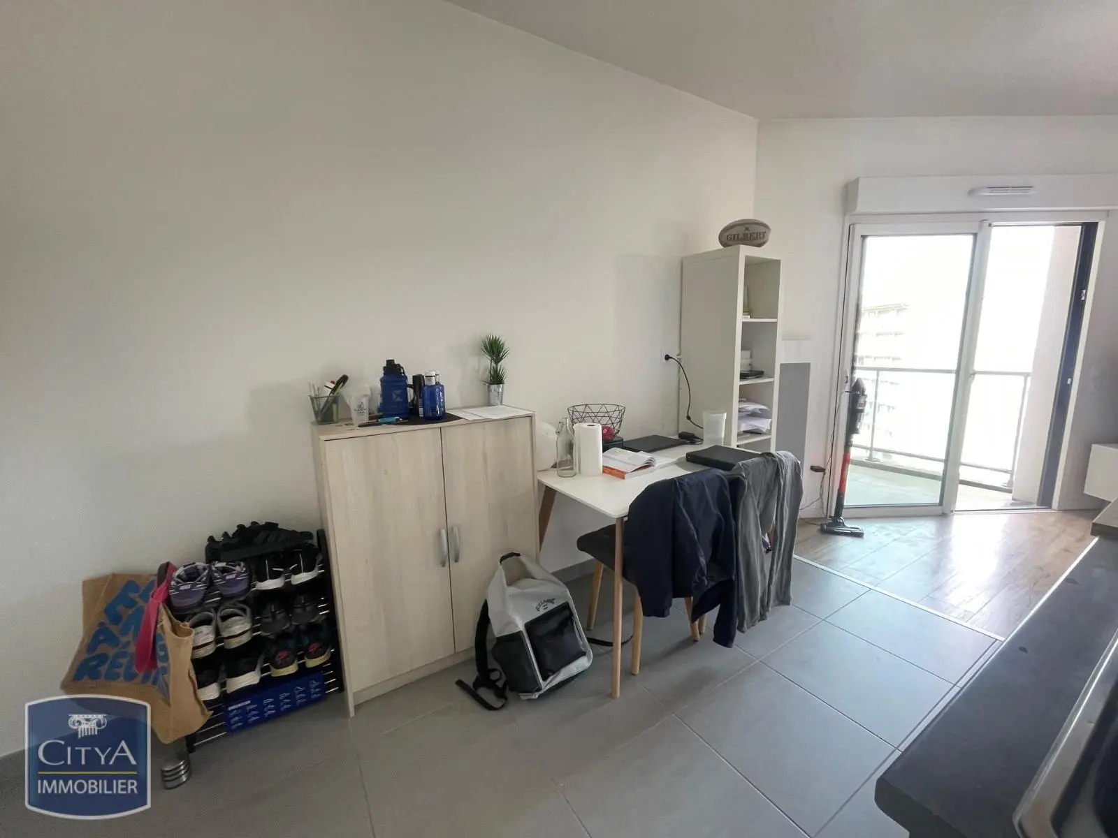 Photo 3 Appartement 1 pièce 27.92m²
