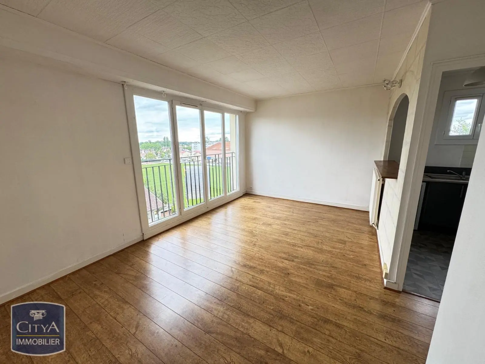 Photo 3 Appartement 1 pièce 28.42m²
