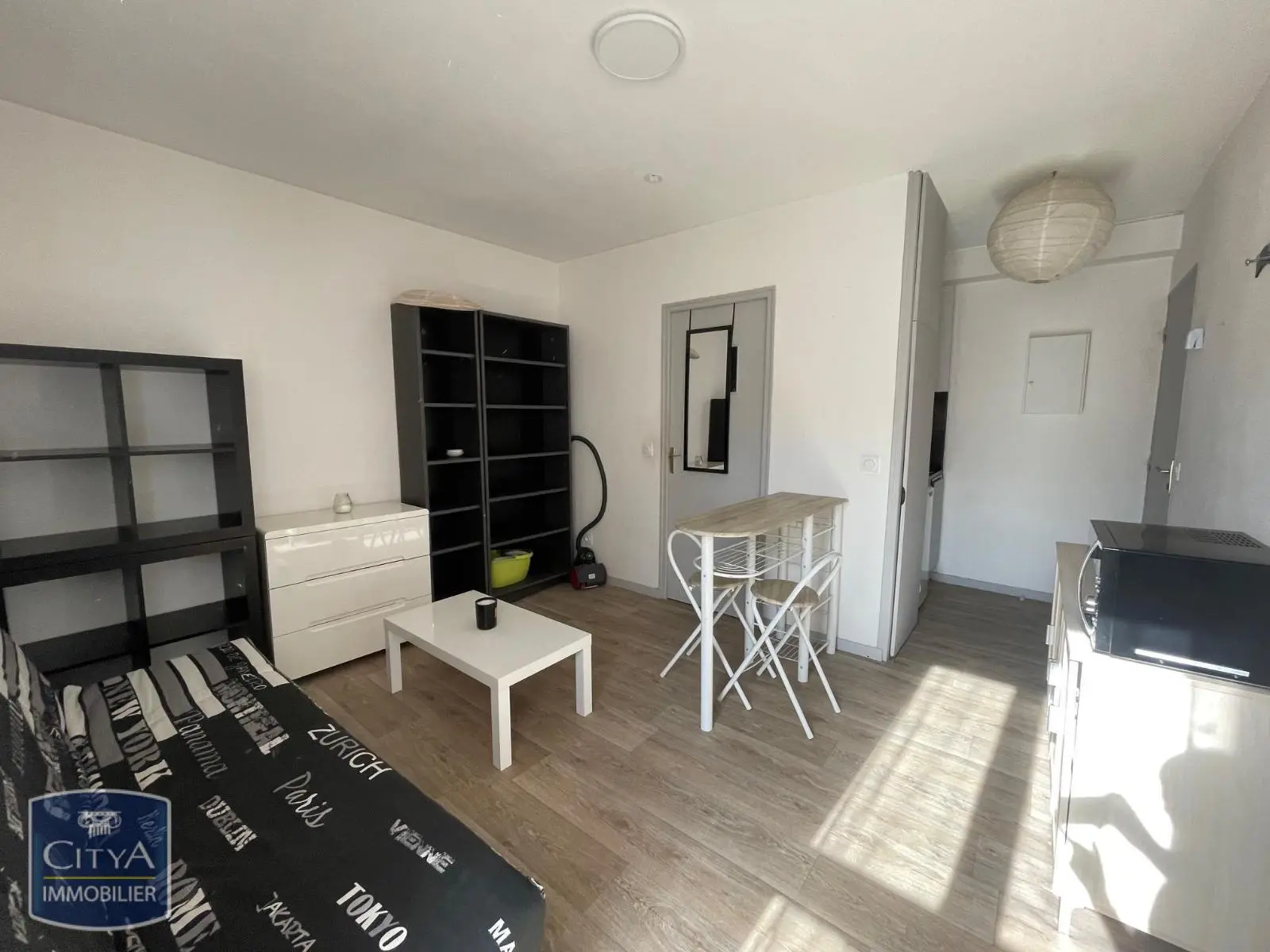 Photo 2 Appartement 1 pièce 18.1m²