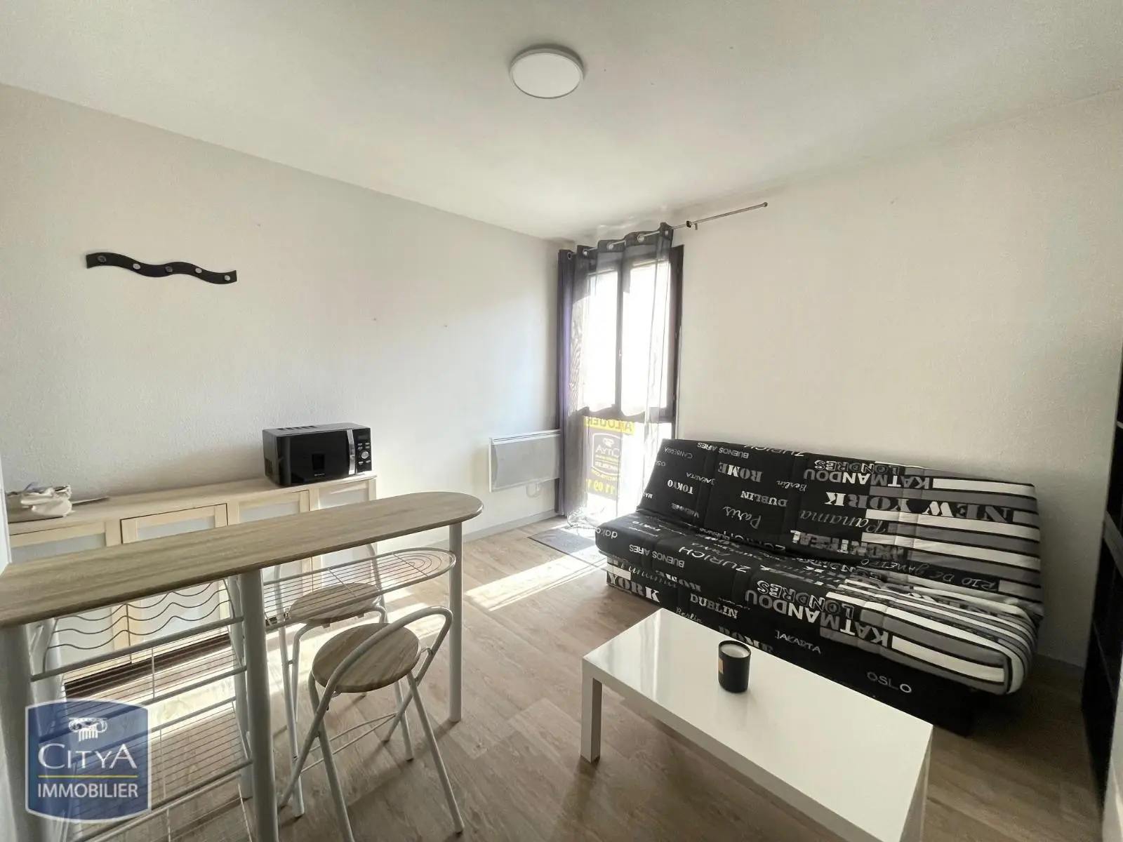 Photo 1 Appartement 1 pièce 18.1m²
